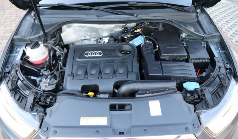 AUDI Q3 2.0 TDI full