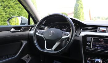 VOLKSWAGEN PASSAT 1.5 BENZYNA, SERWISOWANY, 1 WŁAŚCICIEL, KRAJOWY full