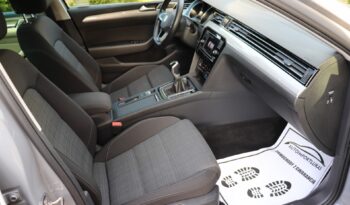 VOLKSWAGEN PASSAT 1.5 BENZYNA, SERWISOWANY, 1 WŁAŚCICIEL, KRAJOWY full