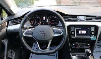 VOLKSWAGEN PASSAT 1.5 BENZYNA, SERWISOWANY, 1 WŁAŚCICIEL, KRAJOWY full