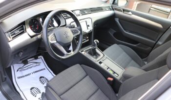 VOLKSWAGEN PASSAT 1.5 BENZYNA, SERWISOWANY, 1 WŁAŚCICIEL, KRAJOWY full