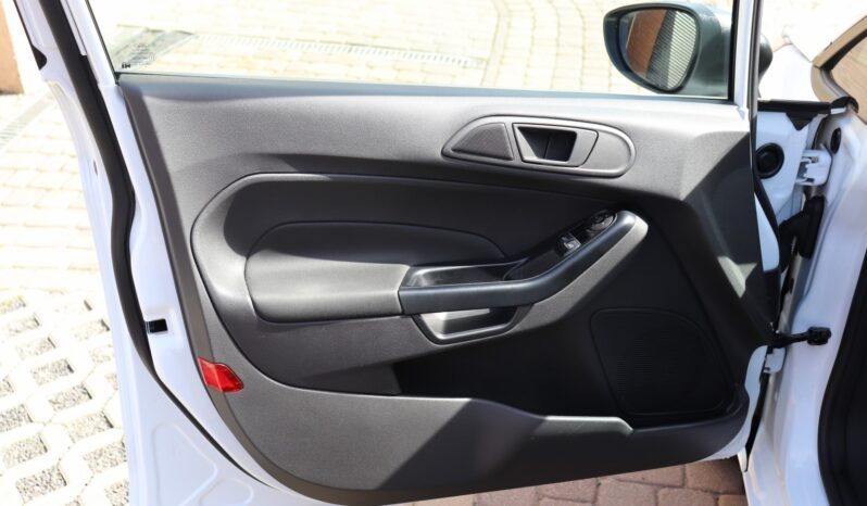 FORD FIESTA 1.25 2015 full