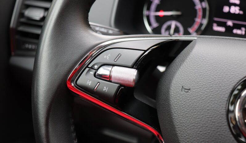 SKODA KAROQ 1.0 TSI,BOGATE WYPOSAŻENIE,1 WŁAŚCICIEL, F-VAT 23% full