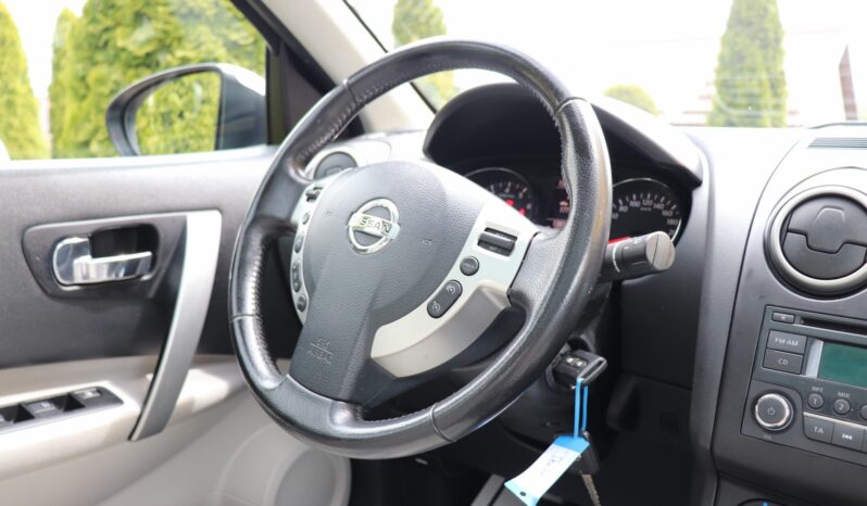 NISSAN QASHQAI 1.6 full
