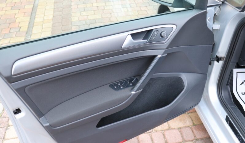 VOLKSWAGEN GOLF VII 2.0 TDI full