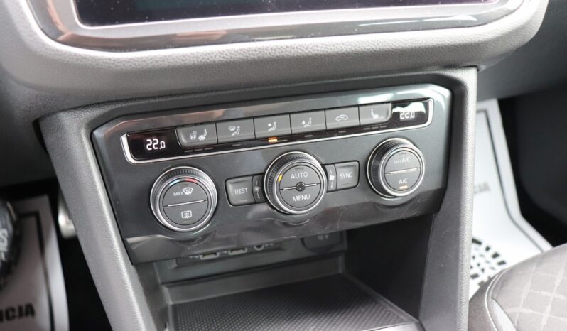 R-LINE,1 WŁAŚCICIEL,SERWISOWANy,F-VAT 23%,BOGATE WYPOSAŻENIE full