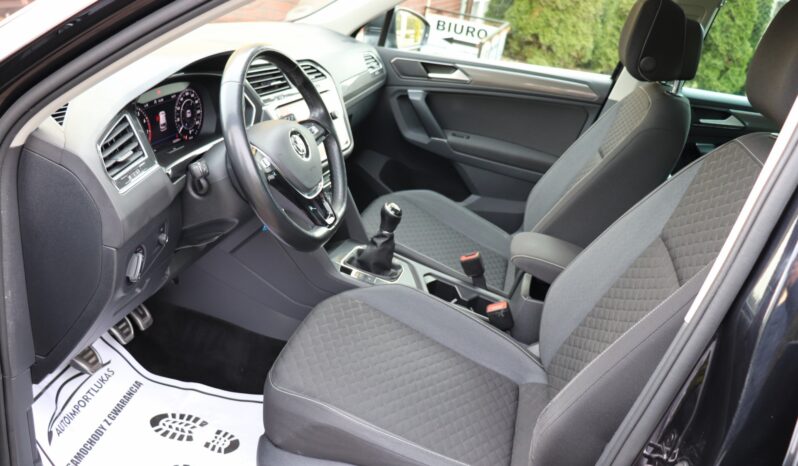 R-LINE,1 WŁAŚCICIEL,SERWISOWANy,F-VAT 23%,BOGATE WYPOSAŻENIE full