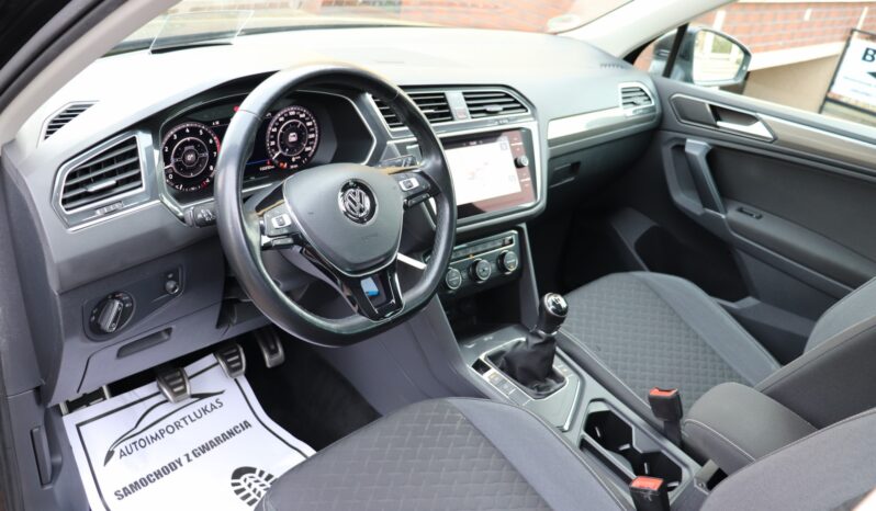 R-LINE,1 WŁAŚCICIEL,SERWISOWANy,F-VAT 23%,BOGATE WYPOSAŻENIE full