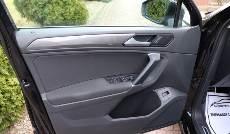 R-LINE,1 WŁAŚCICIEL,SERWISOWANy,F-VAT 23%,BOGATE WYPOSAŻENIE full