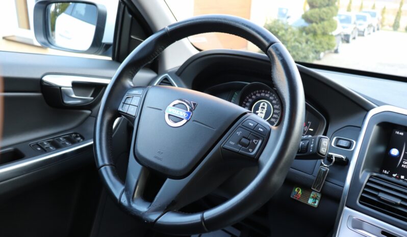 VOLVO XC60 2.0 D3 full