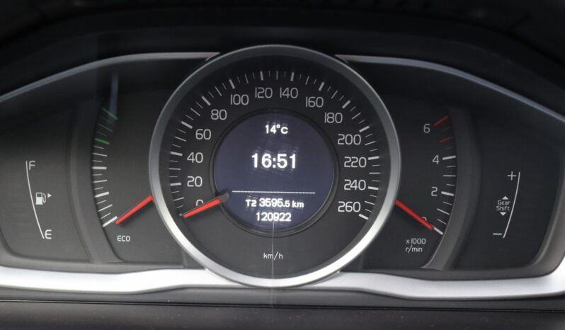 VOLVO XC60 2.0 D3 full