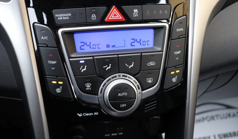 HYUNDAI I30 1.6 CRDI full