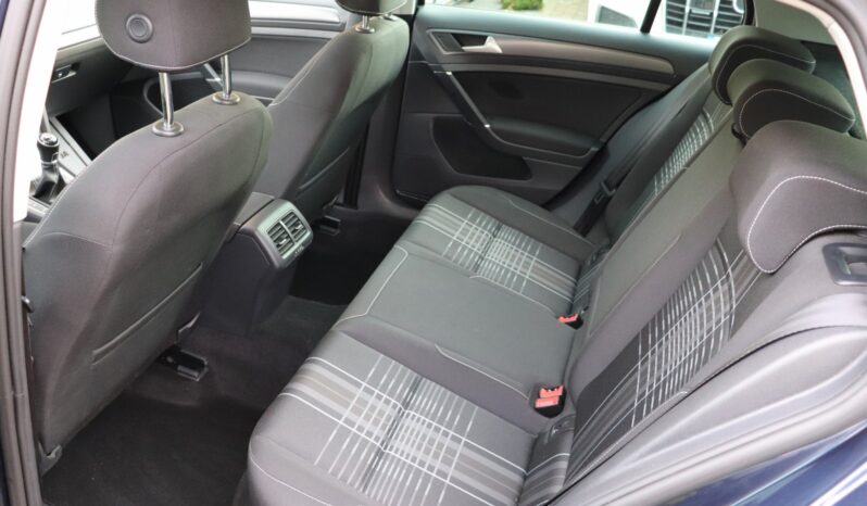 VW Golf 2,0 TDI BMT Lounge full