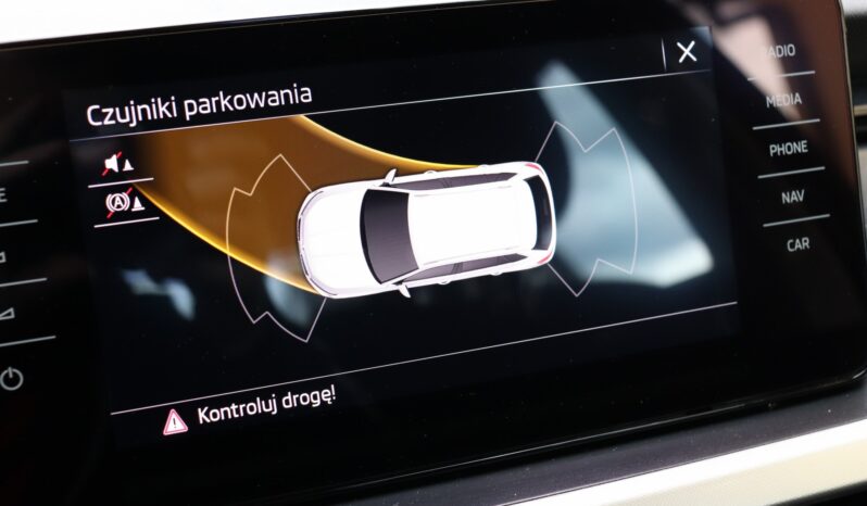 SKODA KAMIQ 1.0 TSI, BOGATE WYPOSAŻENIE, VIRTUAL COCKPIT, SAM PARKUJE full