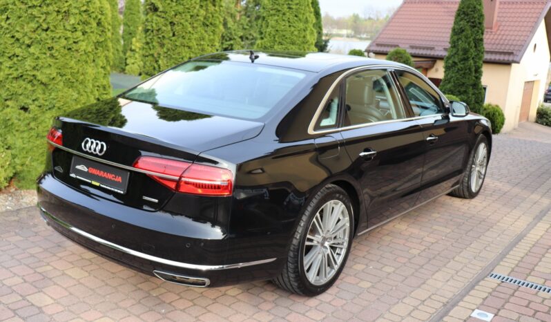 AUDI A8 3.0 V6 262KM full