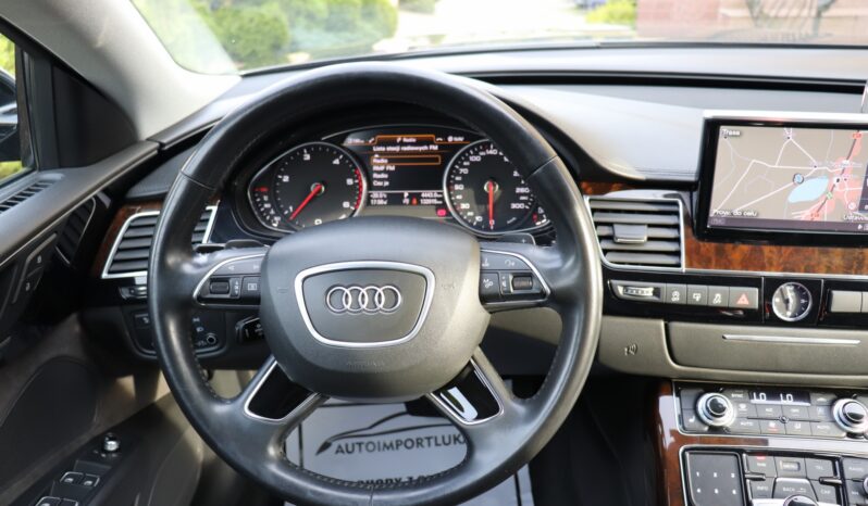 AUDI A8 3.0 V6 262KM full