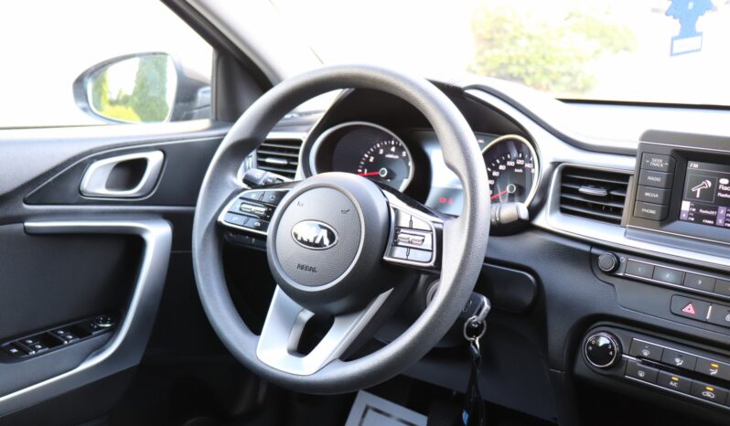 KIA CEED 1.4 BENZYNA. NISKI PRZEBIEG, SERWISOWANY full