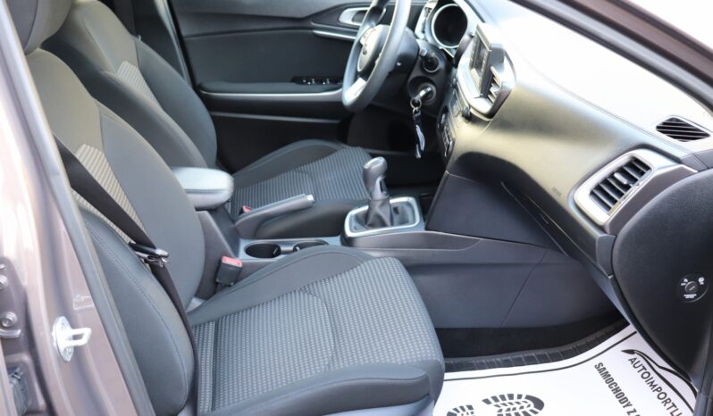 KIA CEED 1.4 BENZYNA. NISKI PRZEBIEG, SERWISOWANY full