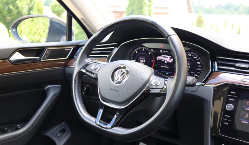 VOLKSWAGEN PASSAT 2.0 TDI, 4X4, SERWISOWANY, BOGATE WYPOSAŻENIE, AUTOMAT full
