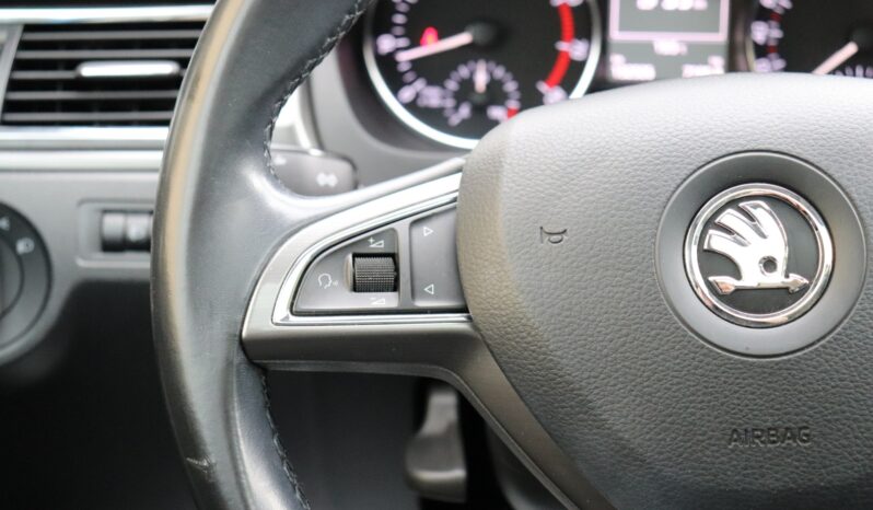 SKODA RAPID 1.2 TSI, BOGATE WYPOSAŻENIE full