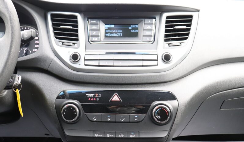 HYUNDAI TUCSON 1.7 CRDI, SERWISOWANY, NISKI PRZEBIEG full