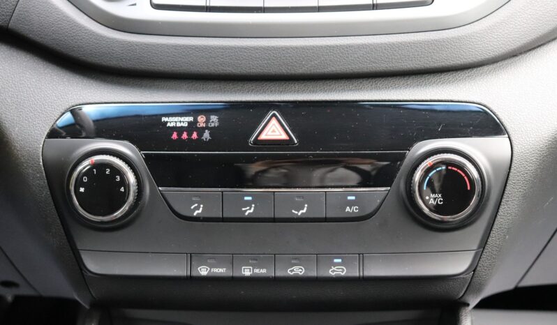 HYUNDAI TUCSON 1.7 CRDI, SERWISOWANY, NISKI PRZEBIEG full