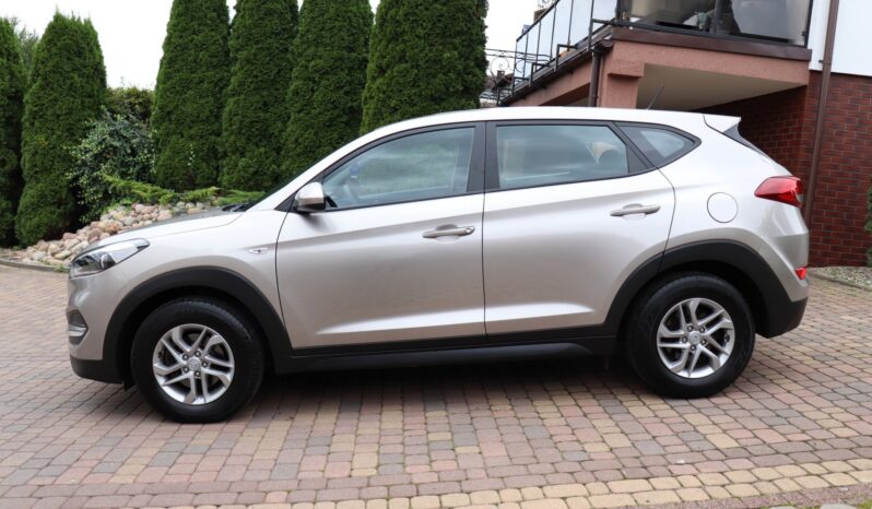 HYUNDAI TUCSON 1.7 CRDI, SERWISOWANY, NISKI PRZEBIEG full