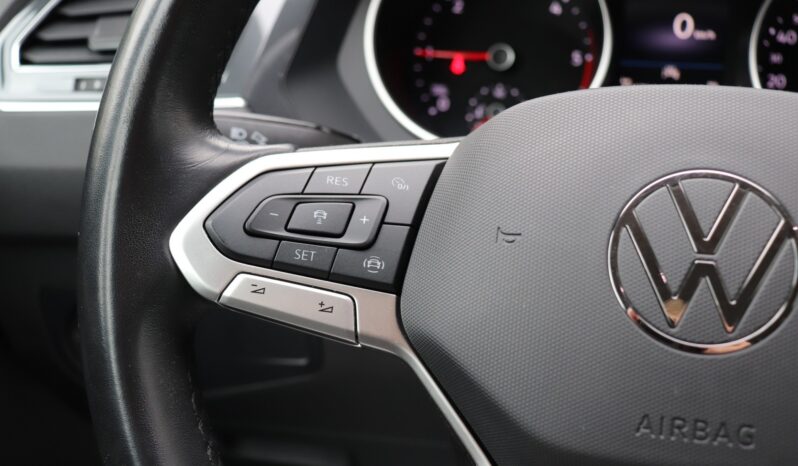 VOLKSWAGEN TIGUAN 2.0 TDI, 1 WŁAŚCICIEL, SERWISOWANY full