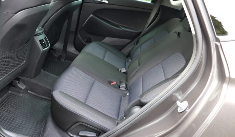 HYUNDAI TUCSON 1.6 GDI, 1 WŁAŚCICIEL, NISKI PRZEBIEG, SERWISOWANY full