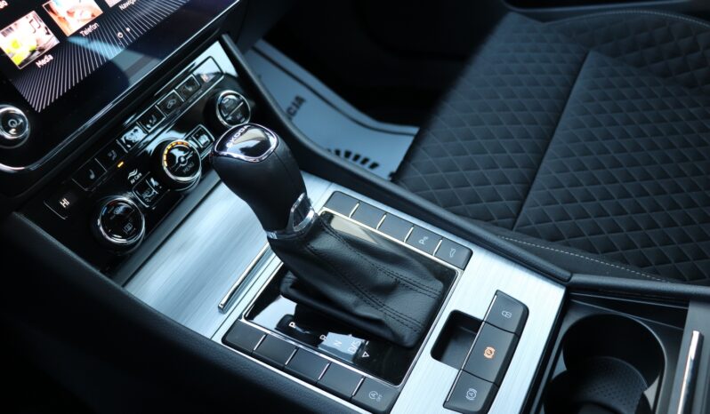 SKODA SUPERB 2.0 TDI, 1 WŁAŚCICIEL, SERWISOWANY, NISKI PRZEBIEG, GWARANCJA full