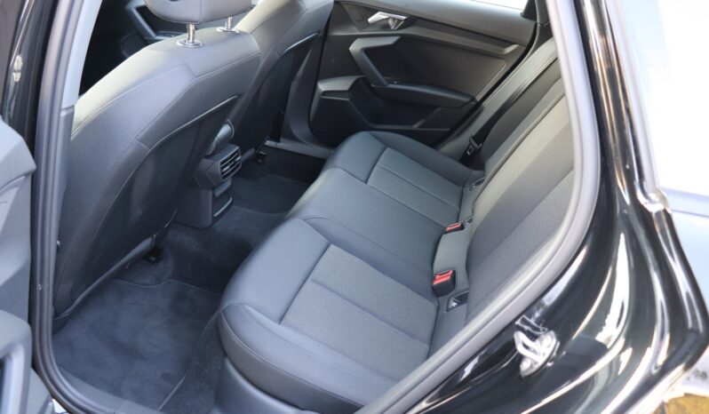 AUDI A3 35 TFSI MHEV S-TRONIC, 1 WŁAŚCICIEL, KRAJOWY, SERWISOWANY, NISKI PRZEBIEG, GWARANCJA, SAM PARKUJE full
