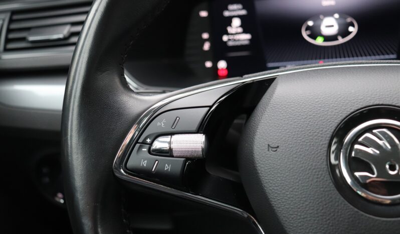 SKODA SUPERB 2.0 TDI, SERWISOWANY, KRAJOWY, 1 WŁAŚCICIEL, GWARANCJA full