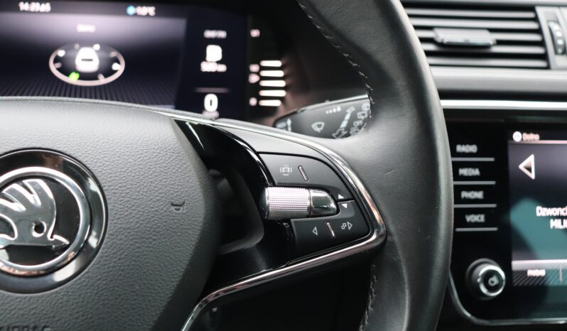 SKODA SUPERB 2.0 TDI, SERWISOWANY, KRAJOWY, 1 WŁAŚCICIEL, GWARANCJA full