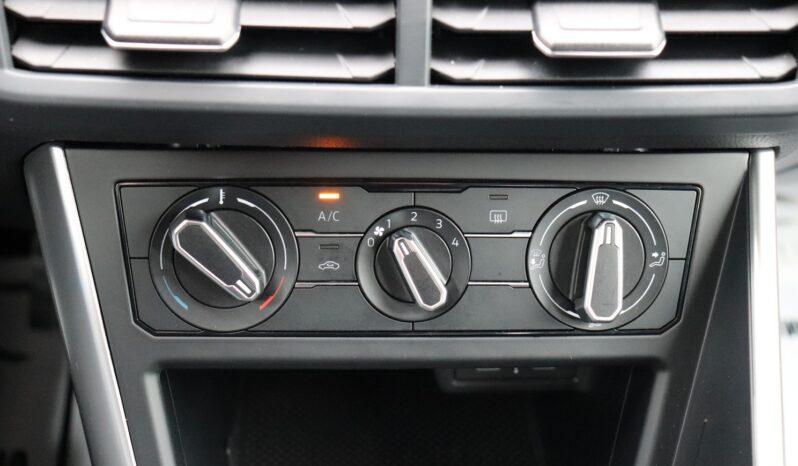 VOLKSWAGEN TAIGO 1.0 TSI, 1 WŁAŚCICIEL, SERWISOWANY, KRAJOWY, NISKI PRZEBIEG, GWARANCJA full