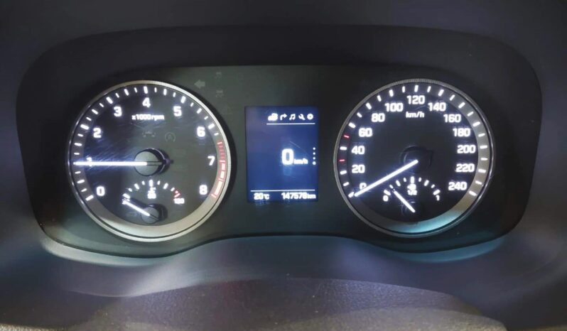 HYUNDAI TUCSON 1.6 full