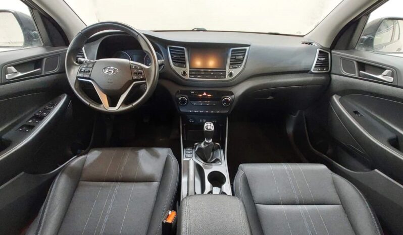 HYUNDAI TUCSON 1.6 full