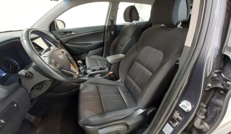 HYUNDAI TUCSON 1.6 full