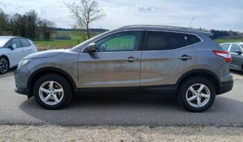 Nissan Qashqai 1.6 full