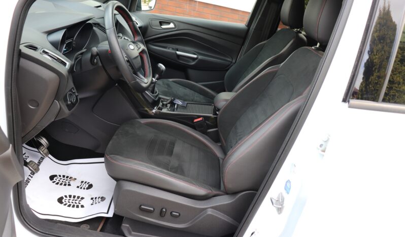 FORD KUGA 2.0 TDCI, SERWISOWANY, DOBRZE WYPOSAŻONY,4X4, GWARANCJA full