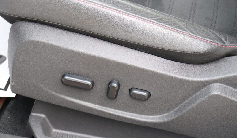 FORD KUGA 2.0 TDCI, SERWISOWANY, DOBRZE WYPOSAŻONY,4X4, GWARANCJA full